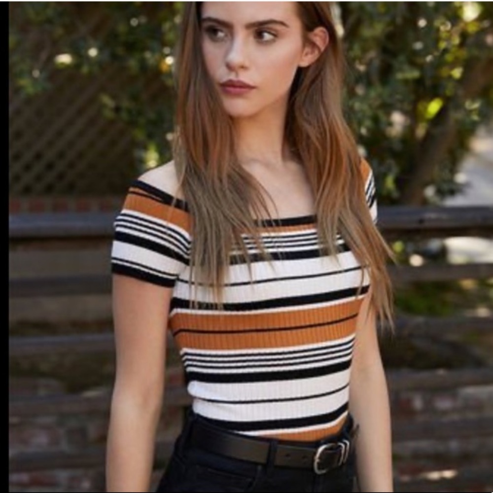 LA HEARTS | Black, white and burnt orange stripped off the shoulder top